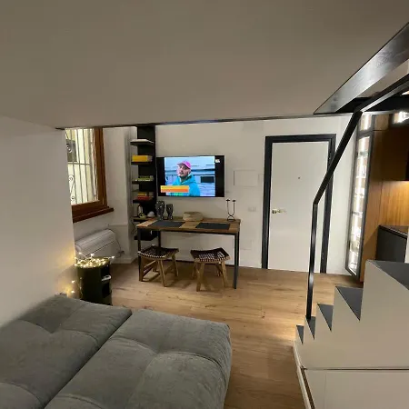 Casa Cappellari Design A Campo De' Fiori *